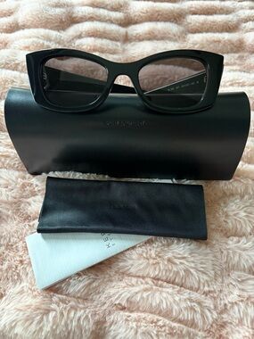Saint Laurent SL 593 Black Cat Eye Sunglasses Full Set